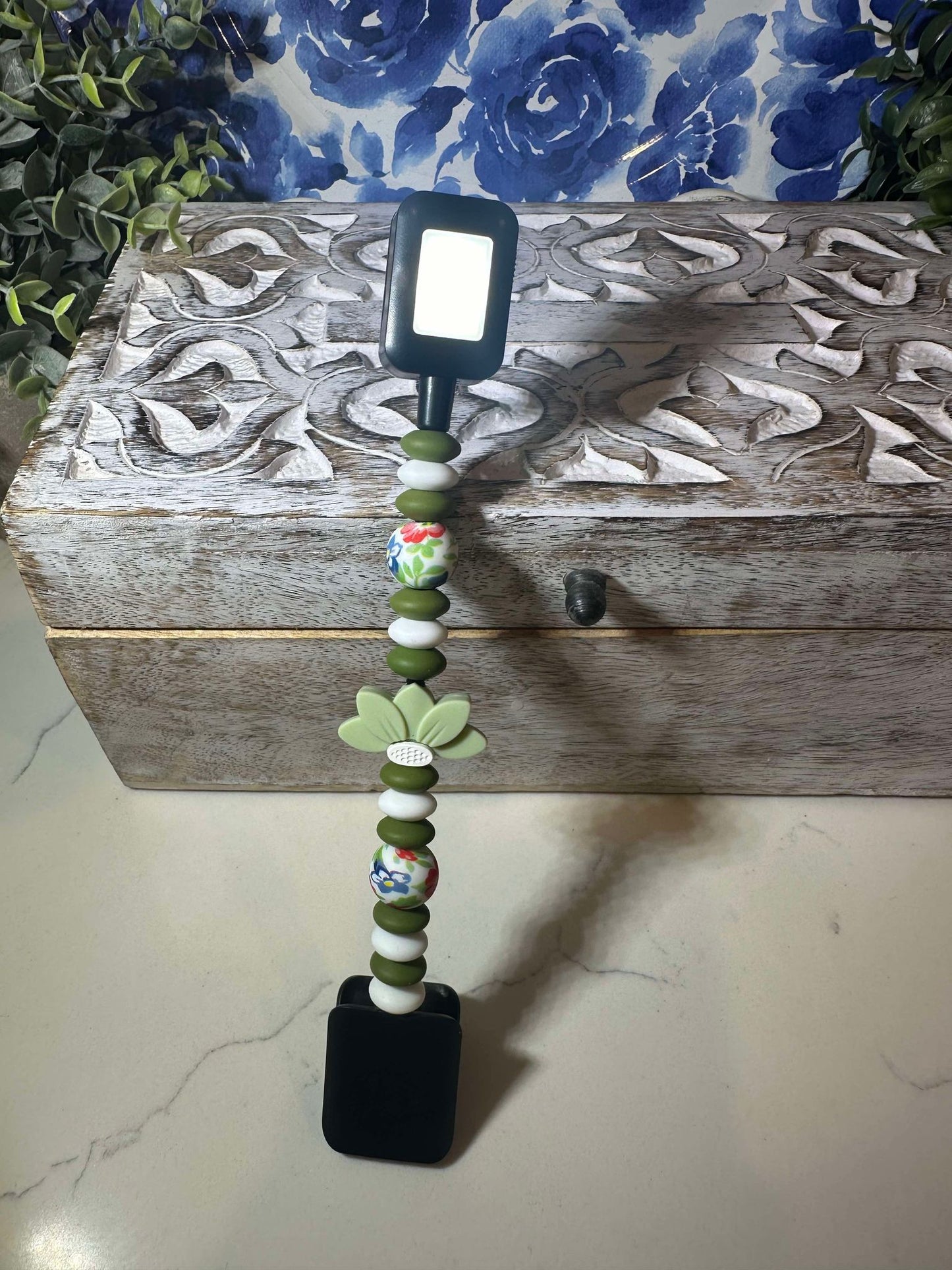 Rechargeable Beaded Book Light