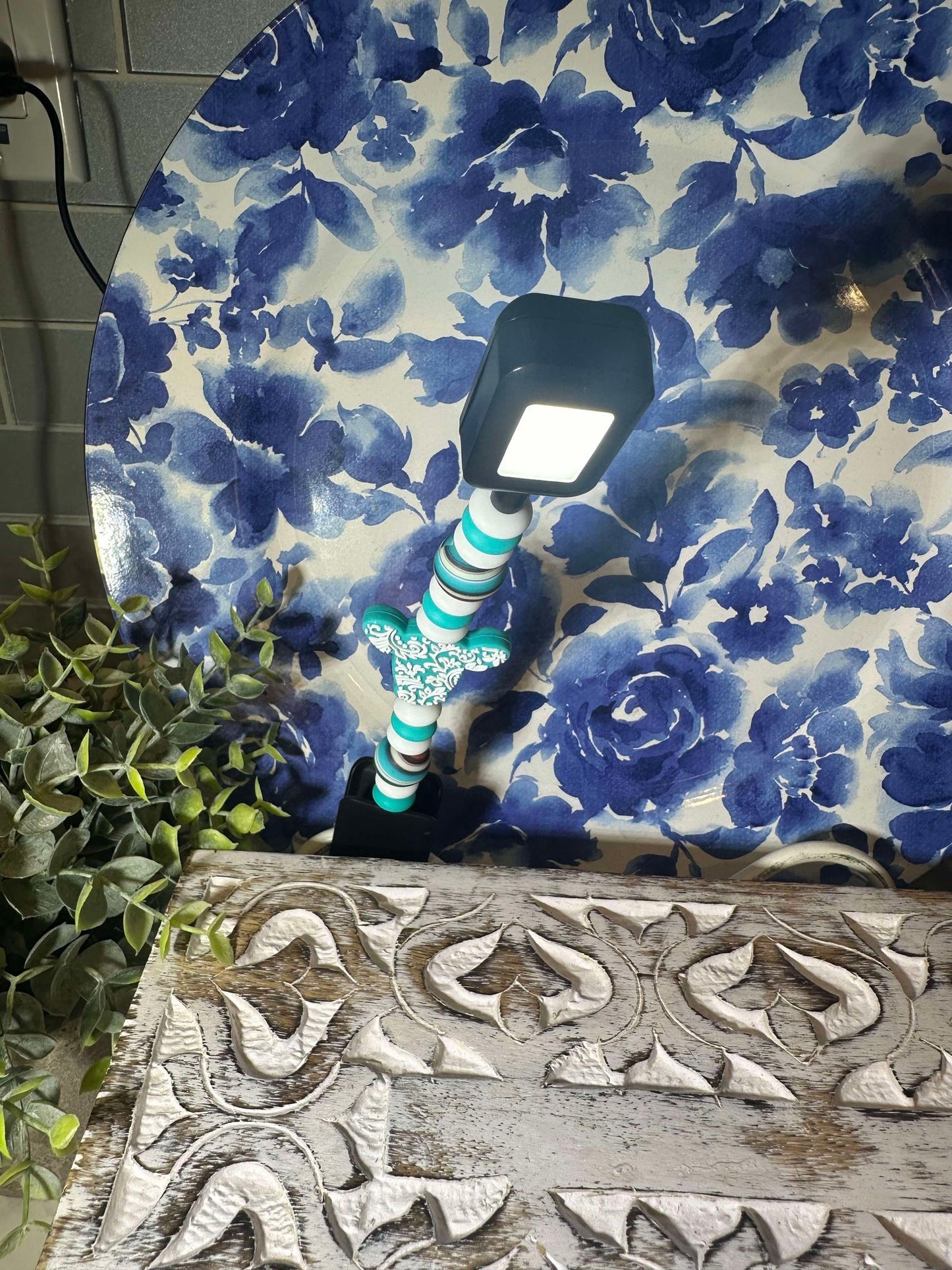 Rechargeable Beaded Book Light